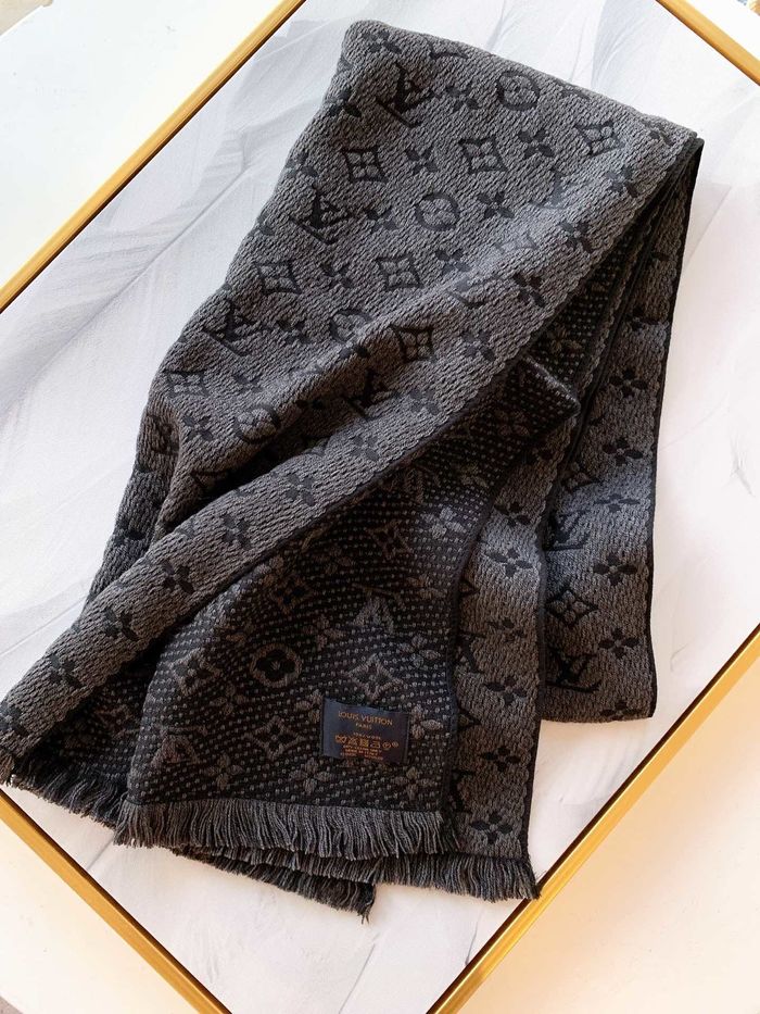 Louis Vuitton Scarf LV00030